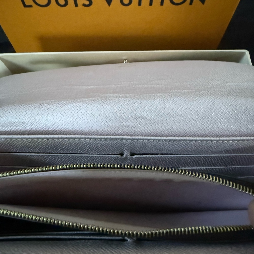 Louis Vuitton Brown Checkered Wallet - Picture 6 of 11